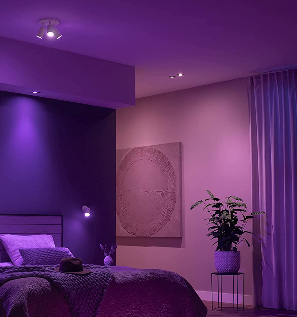 Imagem do Philips Hue White and Color Ambiance Recessed Spotlight Bluetooth Centura | Nova Geração | Luminária Spot Direcional Dicróica de Teto | Adequada para Locais Úmidos | Compatível com a Alexa, Google Assistant, Apple HomeKit e Samsung SmartThings | Substituia suas luminárias antigas com a tecnologia LED inteligente