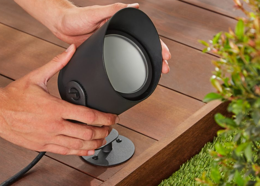Philips Hue White & Color Ambiance Lily XL | Outdoor Smart Spot Light Kit | Fonte de Alimentação Incluída | Projetor Poderoso 1,060 lumens | Compatível com Alexa, Apple Homekit & Google Assistant | Requer Hue Bridge - online store