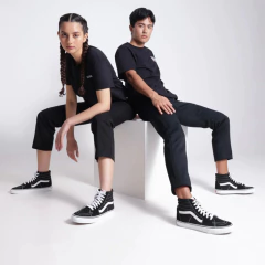 Tênis Cnano Alto Vans Sk8-Hi black white