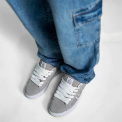 Tênis Qix Combat Suede "Cinza" na internet