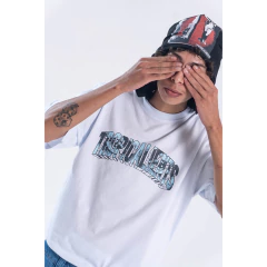 Camiseta Tropicalients Skate Beyond "Branca"