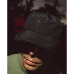 Boné Tropicalients Black Logo