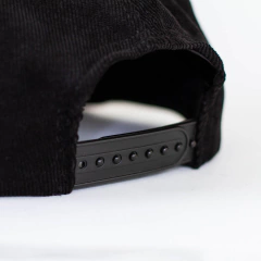 Boné Chamada Local Skate Desestruturado Snapback Veludo Cotele