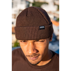 Touca Gorro Narina Skate Logo "Café"
