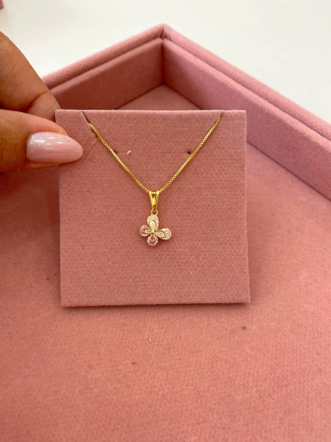 Colar Mini Borboleta