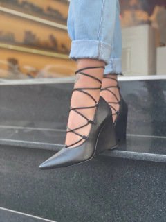 Scarpin anabela preto na internet