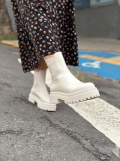 Coturno Bianca off white - Jamile Calçados Exposição