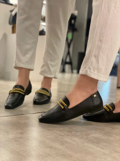 Mocassim Chain black na internet