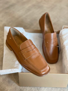 Mocassim Micaela caramelo na internet