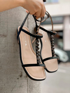 Rasteirinha pedras negras - Jamile Calçados Exposição