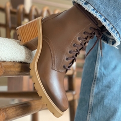 Bota Fefa Café