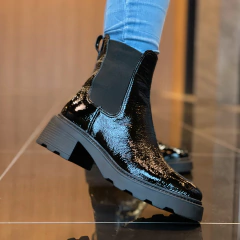 Coturno Jamile Black Verniz - Jamile Calçados Exposição