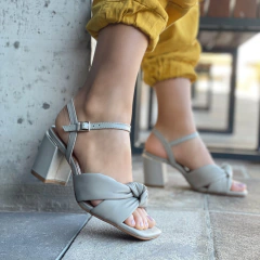 Sandália Jasmine Gray