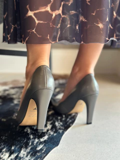 Scarpin Martina Gray - Jamile Calçados Exposição