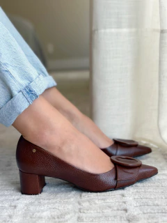 Scarpin Helenize Conhaque - comprar online