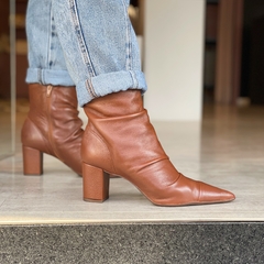 Bota Victoria Cappuccino na internet