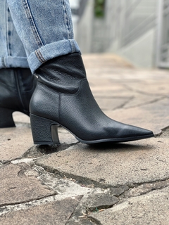 Bota Tanea Preta - comprar online