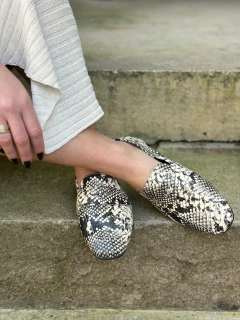 Mocassim Amaryllis Snake - Jamile Calçados Exposição