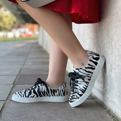 Tênis couro pelo zebra