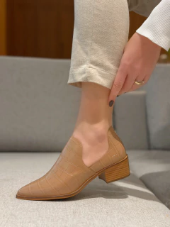 Sapato recortado Charlote MOCCA na internet