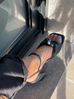 Imagem do Sandália Jasmine Preta