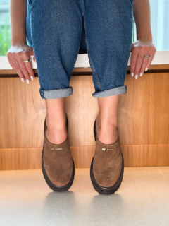 Imagem do Mule Tratorado Chocolate