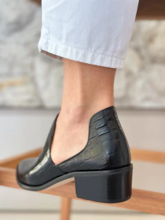 Sapato recortado Charlote preto - loja online