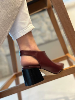 Sapato Pérola Bordô - Jamile Calçados Exposição