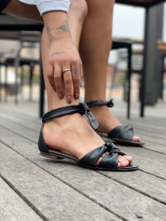 Rasteirinha Elara black - Jamile Calçados Exposição