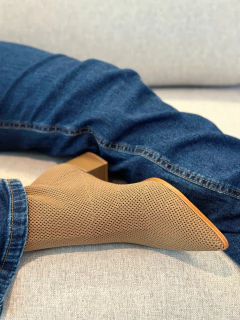 Imagem do Bota Margot Honey Malha