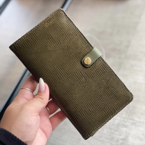 Carteira Vitoria Verde Oliva - comprar online