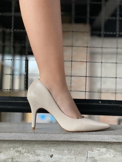 Scarpin antônia off white - comprar online