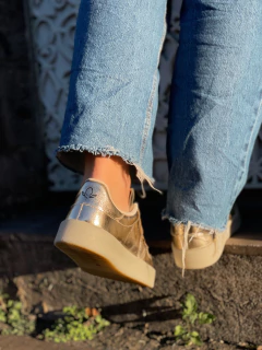 Tênis Dara Dourado - Jamile Calçados Exposição