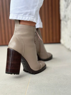 Imagem do Coturno tratorado Elisandra Fendi