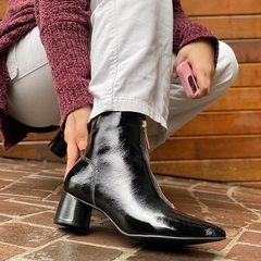 Bota Geovanna Black Verniz