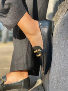 Mocassim Chain black - Jamile Calçados Exposição