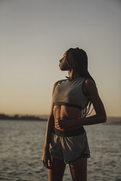 CROPPED NÍDIA
