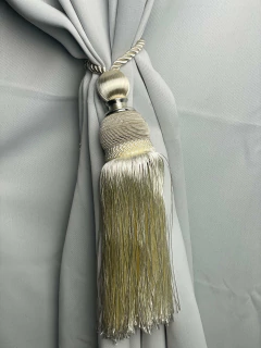 Borla grande - sujeta cortinas- con esfera- hilo asedado- 1 juego = 2 u en internet