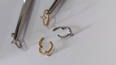 Segmento titânio gota zircônia. 10mm. - atacadowwpiercings