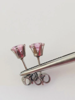 Brincos par titânio zircônia rosa na internet