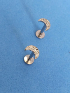 Labret titânio lua martelada 8mm, rosca interna. na internet