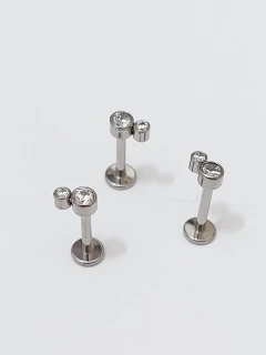 Labret titânio 2 pedras zircônia. 8mm - comprar online