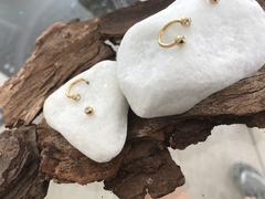 Ferradura titânio zircônia 8mm gold - loja online