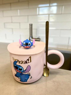 STITCH CON TAPA Y CUCHARA en internet