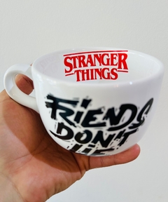 STRANGER THINGS 1 en internet