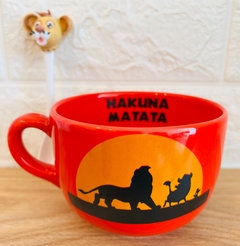 HAKUNA MATATA CON CUCHARA ARTESANAL REY LEON