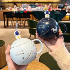 ASTRONAUTA SPACE CON TAPA - comprar online