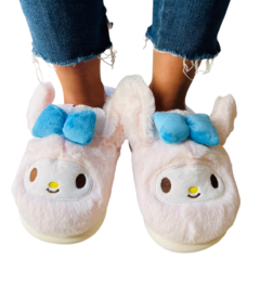 PANTUFLAS KUROMI Y AMIGOS en internet