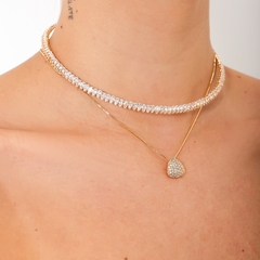 COLAR TRIANGULO MINIMALISTA COM ZIRCONIA