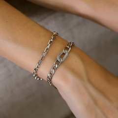 PULSEIRA ELOS LISOS E ELO CENTRAL CRAVEJADO - Adrélle Semijoias